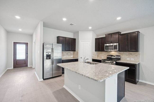 32122 Lemon Mint, House other with 4 bedrooms, 3 bathrooms and null parking in Bulverde TX | Image 8