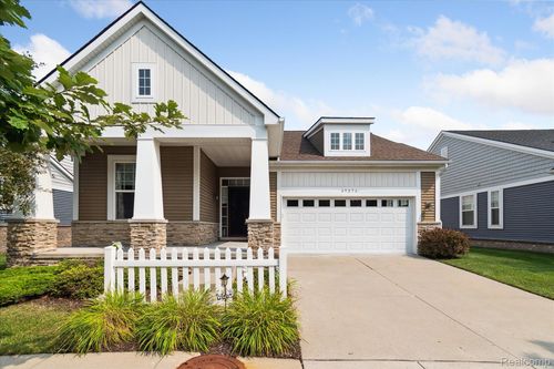 49276 Garden Ln, Canton, MI, 48188-3521 | Card Image