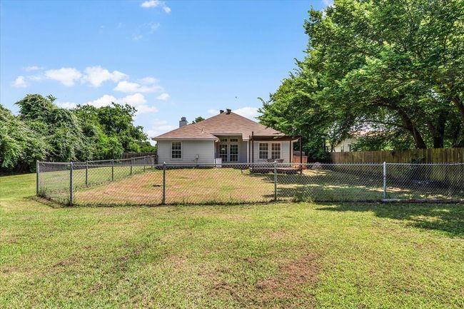 5212 Cross Timber Rd W, House other with 3 bedrooms, 2 bathrooms and null parking in Cleburne TX | Image 27