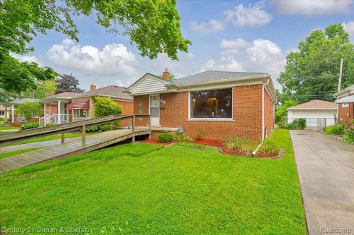 19030 Champaign Rd, Allen Park, MI, 48101-2237 | Card Image