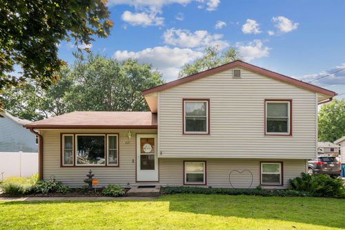 421 Miner Dr, Evansdale, IA, 50707-1240 | Card Image