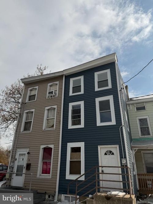6 Seward Ave, TRENTON, NJ, 08609-1118 | Card Image