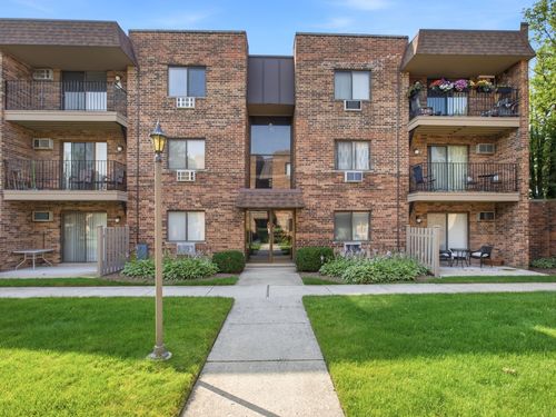 302-3511 Central Rd, Glenview, IL, 60025-3962 | Card Image