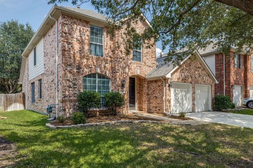 2440 Harbour Dr, Grand Prairie, TX, 75054-6808 | Card Image