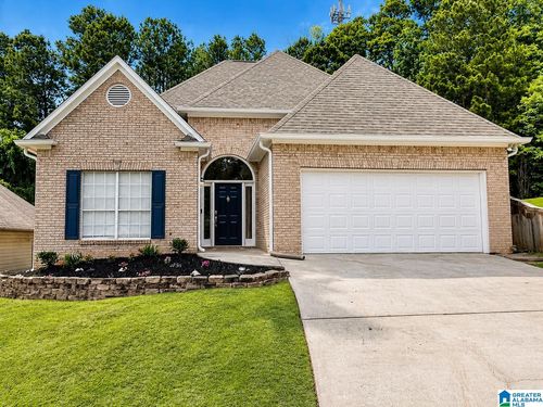 106 Amanda Pl, Pelham, AL, 35124-1588 | Card Image