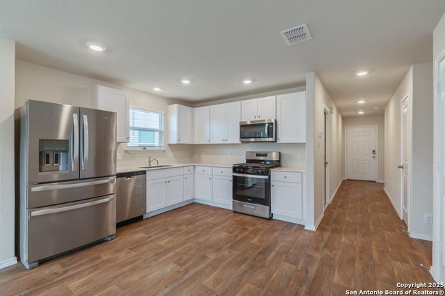 14023 Slate Xing, House other with 3 bedrooms, 2 bathrooms and null parking in San Antonio TX | Image 4