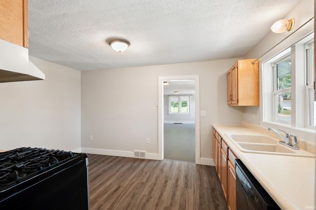 1112 Park Ave, Home with 3 bedrooms, 1 bathrooms and null parking in Winona Lake IN | Image 21