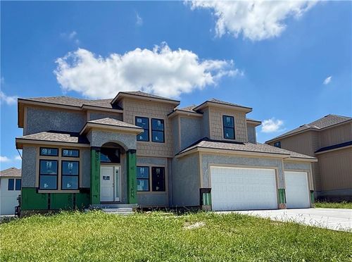 3133 Sw Summit View Trl, Lee's Summit, MO, 64082-4213 | Card Image