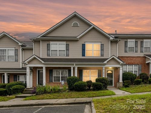 3516 Calpella Ct, Charlotte, NC, 28262-6472 | Card Image