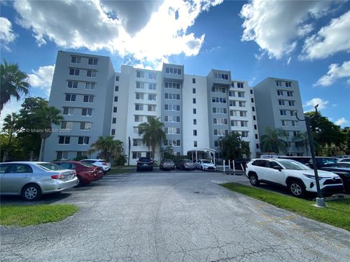 apt-b807-9143 Sw 77th Ave, Miami, FL, 33156-7656 | Card Image