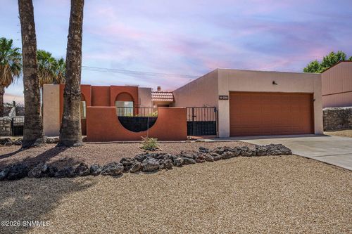 3286 Ridgeline Dr, Las Cruces, NM, 88005-1100 | Card Image