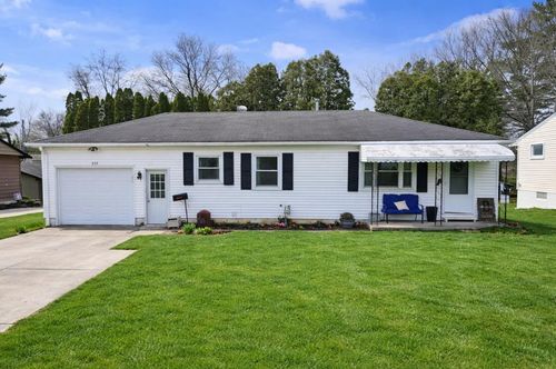 222 Kelly Ave, Bellville, OH, 44813-1124 | Card Image