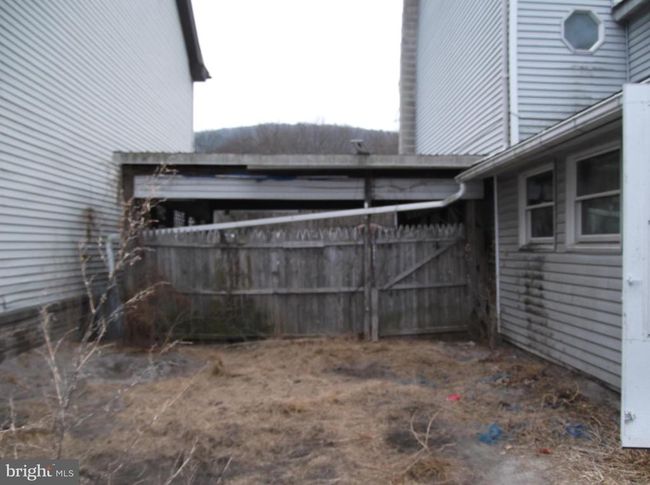 5 E Washington St, Home with 4 bedrooms, 2 bathrooms and null parking in PORT CARBON PA | Image 15