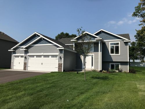 11678 Knotty Pine Dr, Baxter, MN, 56425-8390 | Card Image