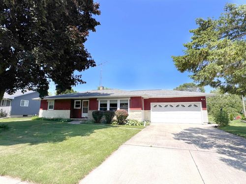 320 Wisconsin Avenue, North Fond Du Lac, WI, 54937 | Card Image