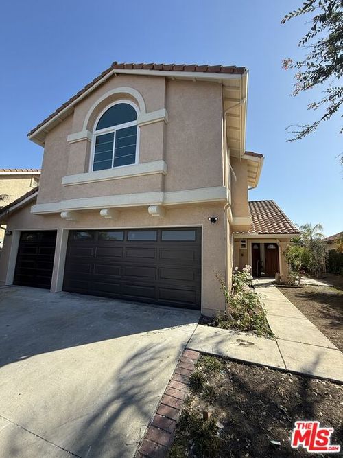 1752 Blossom Ct, Newbury Park, CA, 91320-5900 | Card Image