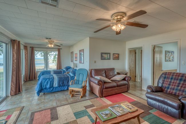 106 Chuckwagon, House other with 3 bedrooms, 3 bathrooms and 4 parking in Burnet TX | Image 20