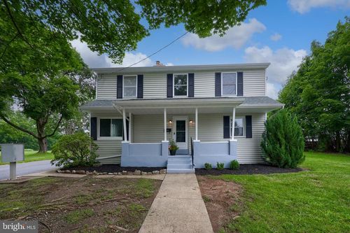 221 N Duke St, HUMMELSTOWN, PA, 17036-1019 | Card Image
