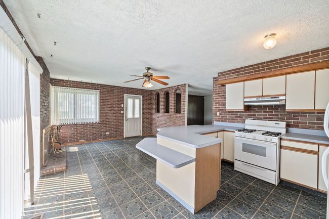 17433 Appletree Dr, House other with 3 bedrooms, 1 bathrooms and 6 parking in Hazel Crest IL | Image 15