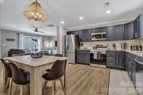 21 Carolinda Ln, Waynesville, NC, 28786-1130 | Card Image