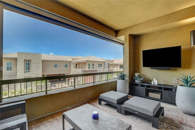 UNIT-1069 - 11280 Granite Ridge Dr, Condo with 4 bedrooms, 5 bathrooms and null parking in Las Vegas NV | Image 6