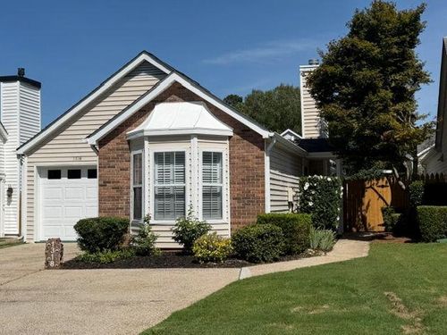 1318 Yorkshire Ln, Woodstock, GA, 30188-6369 | Card Image