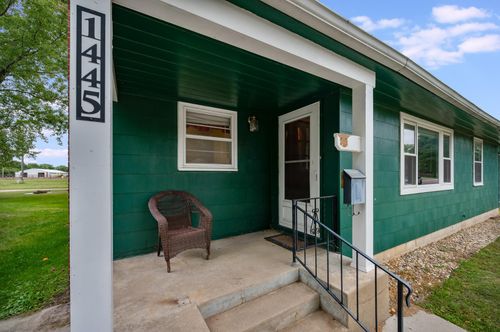 1445 11th Ave, Windom, MN, 56101-1312 | Card Image