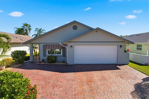 4651 Dewey Dr, New Port Richey, FL, 34652-3108 | Card Image