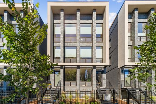 3-3018 W Lyndale St, CHICAGO, IL, 60647-2812 | Card Image