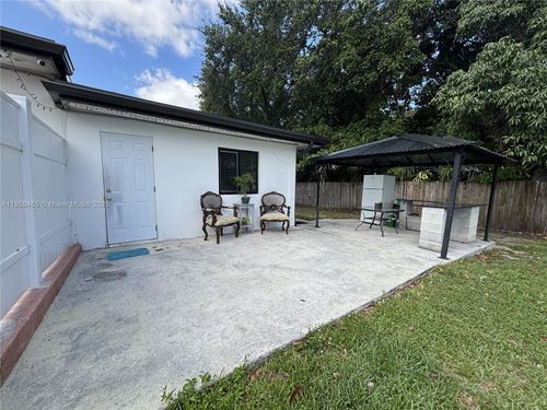 2-1055 Nw 153rd St, Miami, FL, 33169-6118 | Card Image