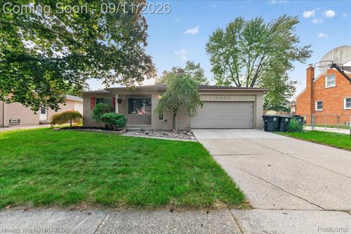 8933 Danzig St, Livonia, MI, 48150-3977 | Card Image