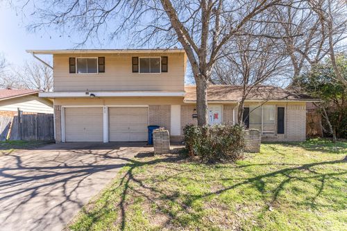 413 Deer Creek Rd, Everman, TX, 76140-4109 | Card Image