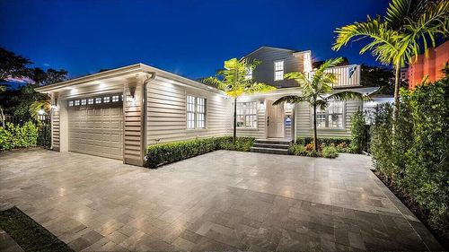 291 Austin Ln, West Palm Beach, FL, 33401-7705 | Card Image