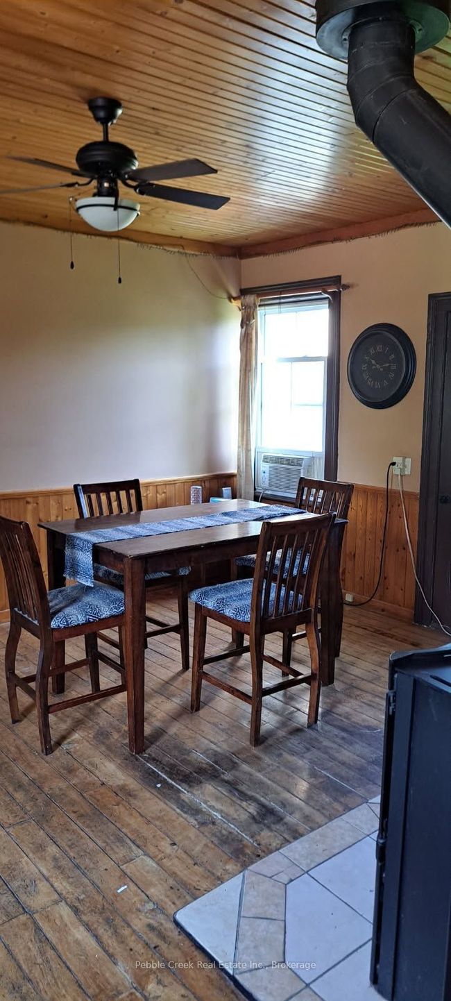 85042 Bluewater Highway, House other with 7 bedrooms, 3 bathrooms and 7 parking in Goderich ON | Image 9