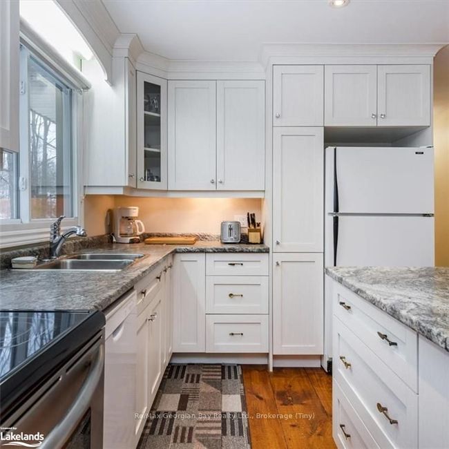 43 Pinecone Ave, House other with 3 bedrooms, 1 bathrooms and 1 parking in Tiny ON | Image 10