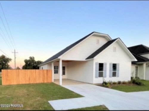 101 Santa Marta Dr, Youngsville, LA, 70592-6350 | Card Image