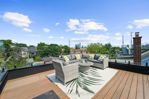 113 Bellwoods Ave, Toronto, ON, M6J3N4 | Card Image