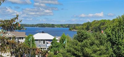 811 Bay St, House other with 6 bedrooms, 3 bathrooms and 8 parking in Gravenhurst ON | Image 1