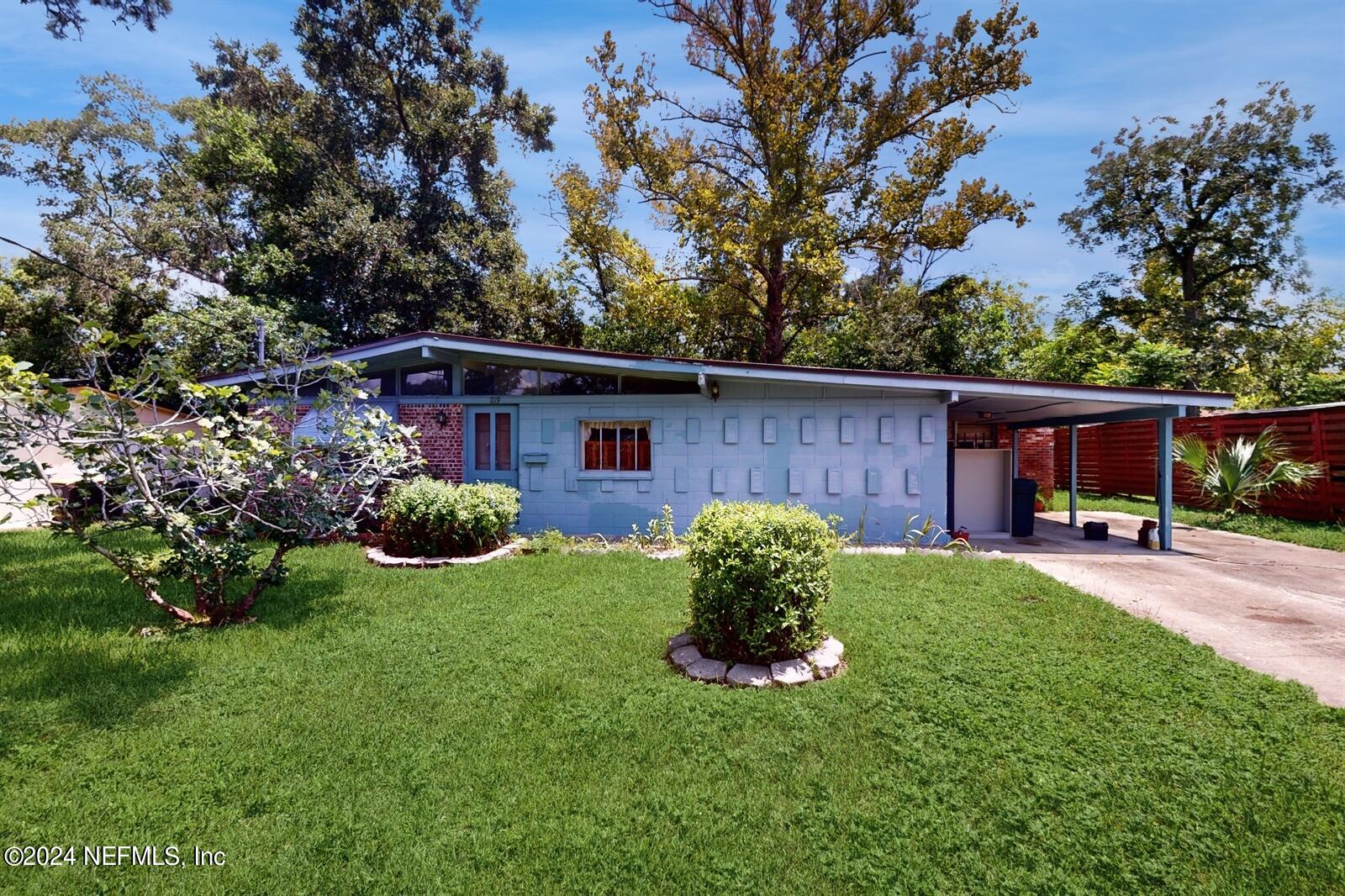Knobb Hill Dr, Jacksonville, FL 32221
