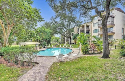 313-6060 S Falls Circle Dr, Lauderhill, FL, 33319-6953 | Card Image