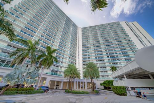 apt-214-100 Bayview Dr, Sunny Isles Beach, FL, 33160-4751 | Card Image