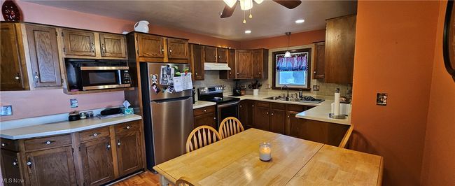 150 E South St, House other with 5 bedrooms, 3 bathrooms and null parking in Cadiz OH | Image 9