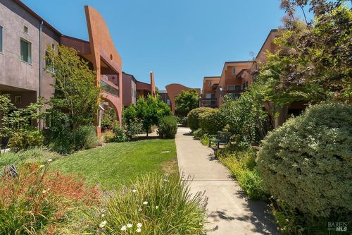 apt-e-1354 Yulupa Ave, Santa Rosa, CA, 95405-7262 | Card Image