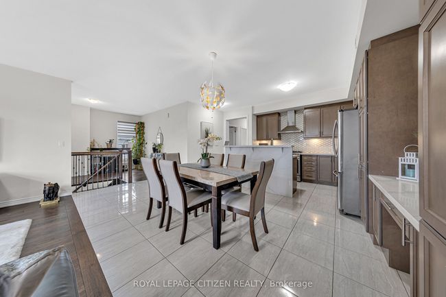 123 Luzon Ave, Home with 3 bedrooms, 3 bathrooms and 2 parking in Markham ON | Image 18