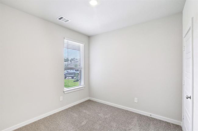 6717 Chinapkin Oak Ln, House other with 3 bedrooms, 2 bathrooms and 2 parking in Conroe TX | Image 13