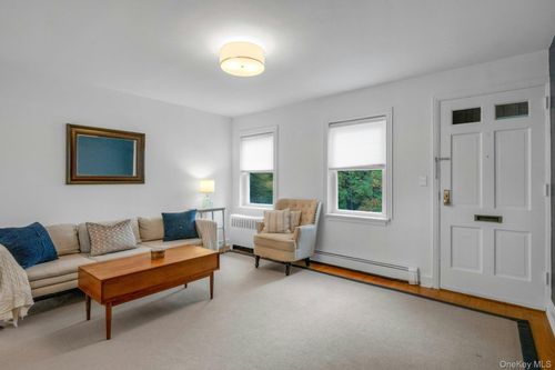 1p-5 Church St, Pleasantville, NY, 10570-1732 | Card Image