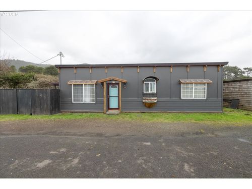 1940 Highway 101 N, Rockaway Beach, OR, 97136-9676 | Card Image