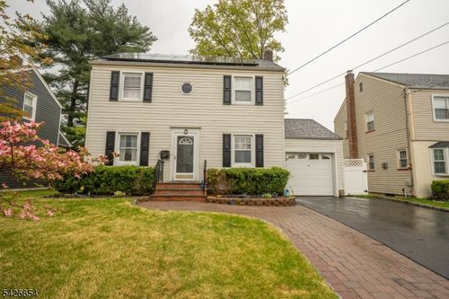 206 Woodmont Rd, Union, NJ, 07083-8242 | Card Image