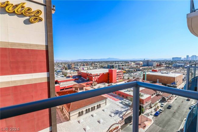 UNIT-1117 - 150 Las Vegas Blvd N, Condo with 3 bedrooms, 3 bathrooms and null parking in Las Vegas NV | Image 16