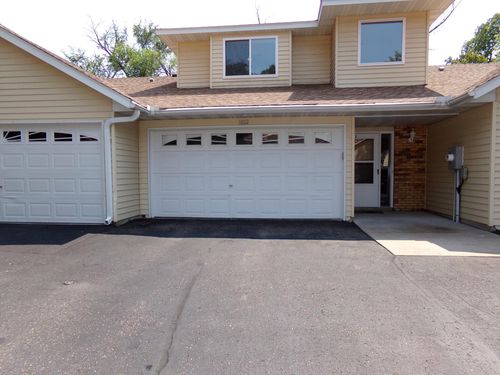 1012 18th Ave Se, Forest Lake, MN, 55025-3918 | Card Image